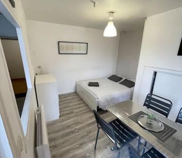 Saint-Jacques - Nazareth Apartment | Lazare Home