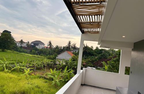Seseh House | Laziela Guest House