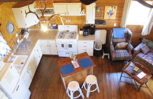 Mason Cabin | Lazy B Ranch Guest House