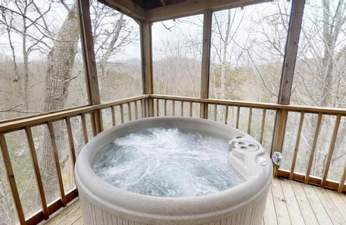 Sevierville House | Lazy Bear Cabin Cabin