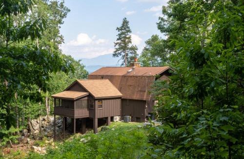 Sevierville Villa | Lazy Bear Cabin