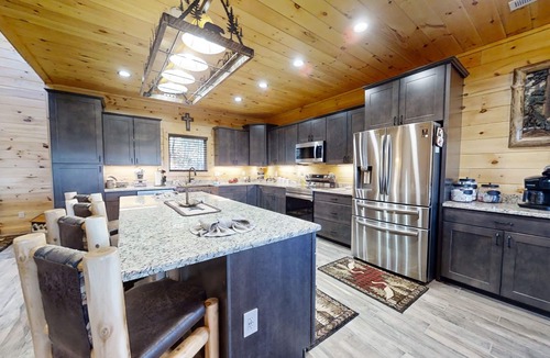 Walland Cabin | Lazy Bear Lodge 5 Bedroom Cabin by RedAwning