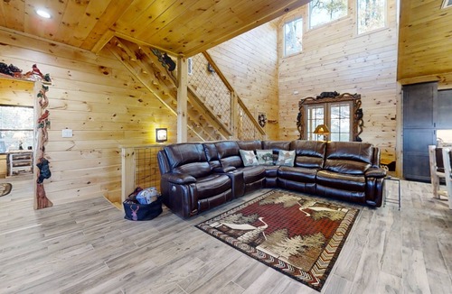 Walland Cabin | Lazy Bear Lodge 5 Bedroom Cabin by RedAwning