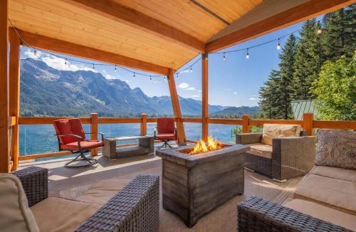 Leavenworth Cabin | Lazy Bear Lodge by NW Comfy Cabins