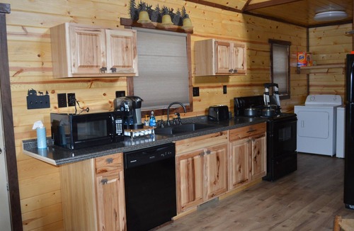 Luray Cabin | Lazy Bear Lodge VA