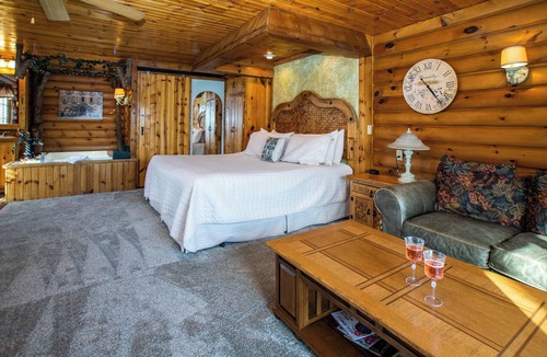 Lake Geneva Bed & Breakfast | Lazy Cloud