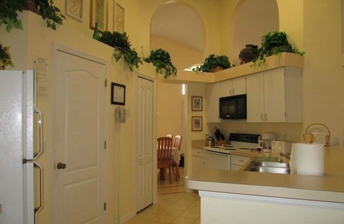 Lindfields House | Lazy days vacation