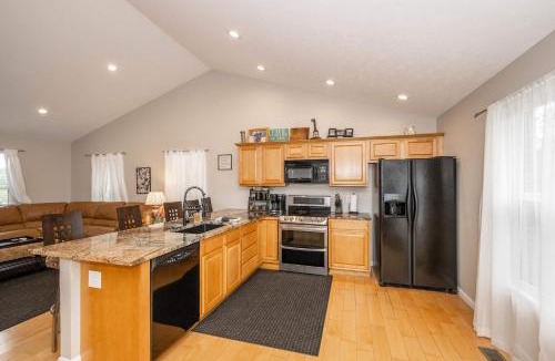 Williamstown House | Lazy Days Waterfront for 12