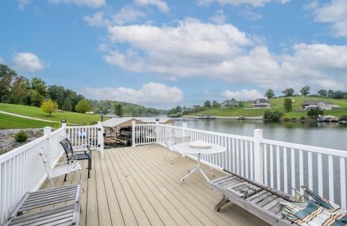 Williamstown House | Lazy Days Waterfront for 12