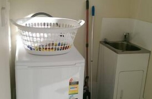 Peterborough Cottage | Lazy Dayz @ Peterborough