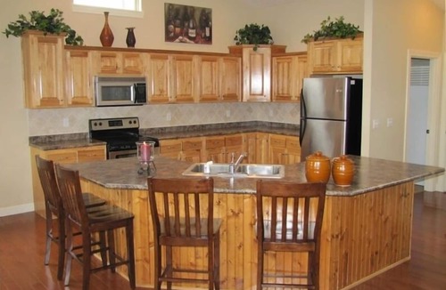 Speedwell House | 'Lazy Daze' - Lakefront Home, Two Family Rooms, Private Dock, Hot Tub!