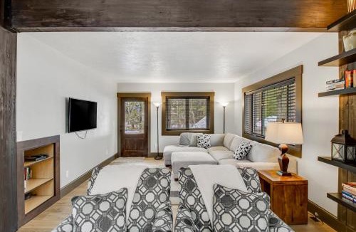 McCall House | Lazy Deer Landing