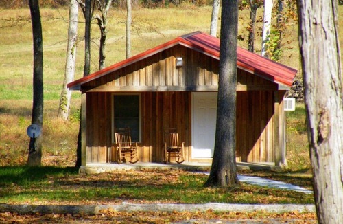 Joppa Cabin | Lazy G Cabin #4 Creeks Edge