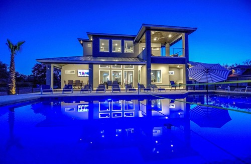 Kingsland House | Lazy Haven Resort: Luxury Lakefront Estate on Lake LBJ with Private Pool Hot Tub