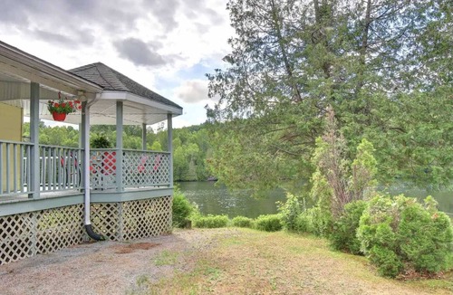 Amherst Cottage | Lazy Lake – Lakefront, close to Tremblant