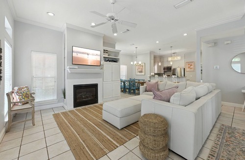 Crystal Shores House | Lazy Magnolia * July Early Booking Discounts
