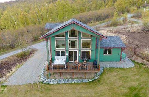 Palmer House | Lazy Mountain Guest House