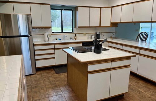 Camdenton House | Lazy O Resort - 7 bedroom 3 bathroom house.