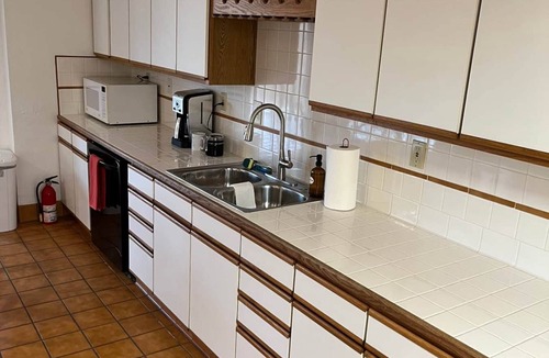 Camdenton House | Lazy O Resort - 7 bedroom 3 bathroom house.