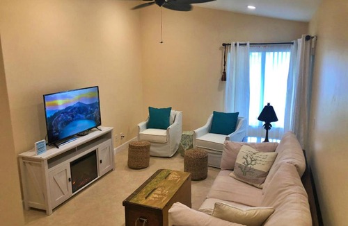 Royal Palm Beach House | Lazy Palms