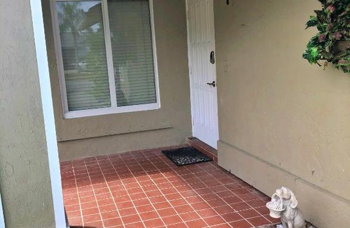 Royal Palm Beach House | Lazy Palms