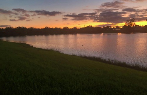 Royal Palm Beach House | Lazy Palms