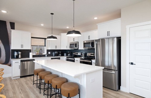 Kimberling City House | Lazy River - Lake Views - Hot Tub - Pet Frndly!