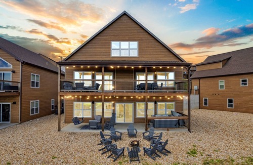 Kimberling City House | Lazy River, Pools, Lake View, Game Room, Sleeps 27