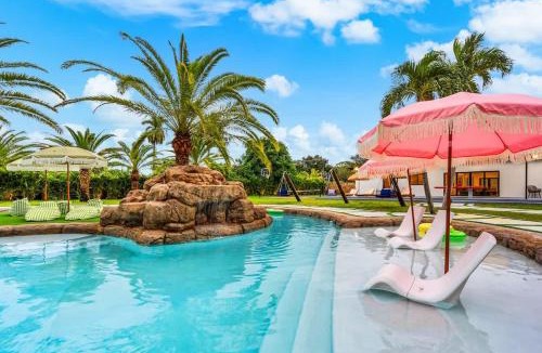 Golden Glades House | Lazy River Villa by Glam Homes