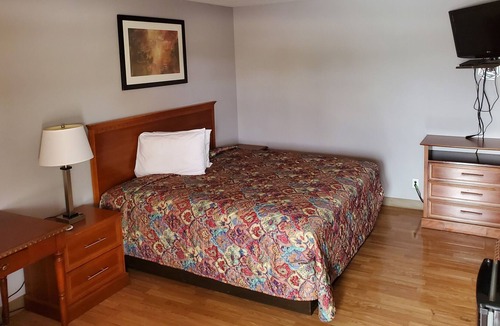 Junction Hotel | Lazy T Motel