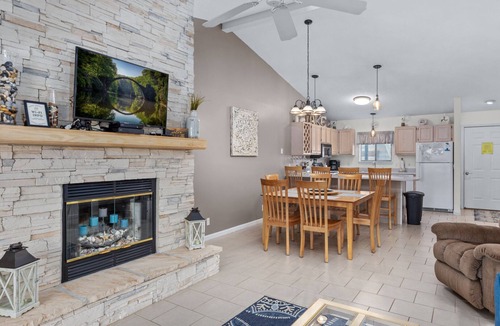 Osage Beach Condo | Lazy X-09 Recently Renovated 3 Bedroom, 2.5 Bath Waterfront Condo!