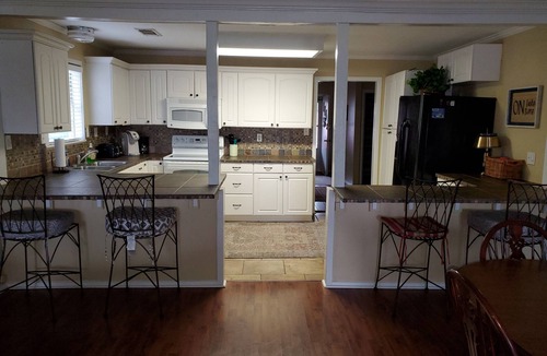 Granite Shoals House | LBJ Waterfront Retreat-Large Quiet Cove, Great Views, Family Friendly, Discounts