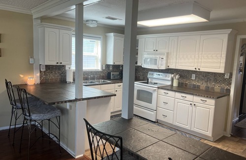 Granite Shoals House | LBJ Waterfront Retreat-Large Quiet Cove, Great Views, Family Friendly, Discounts