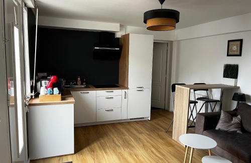 Mantes-la-Ville Apartment | LCY Home - Superbe appartement de plain pied