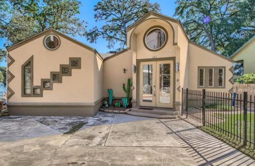 New Braunfels House | LD 247 Waters Edge at Lake Dunlap