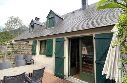 Cauterets Ski Chalet | Le 103. Chalet 3 chambres. Terrasse. Parking. wifi