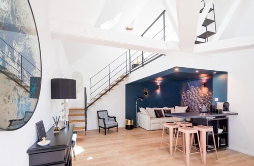 Paroisse Saint-Augustin-de-Chaux Apartment | Le 104 Feuvrier