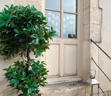 Paroisse Saint-Augustin-de-Chaux Apartment | Le 104 Feuvrier