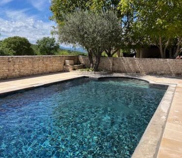Saint-Privat-de-Champclos Apartment | Le 104 St Privat
