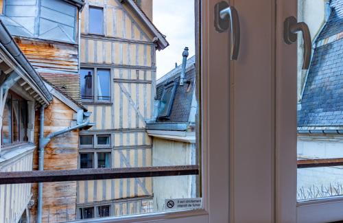 Old Town Apartment | le 13 ELEGANT TROYES