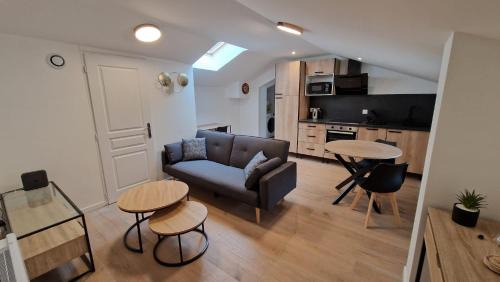 Champ de Foire Apartment | Le 13B