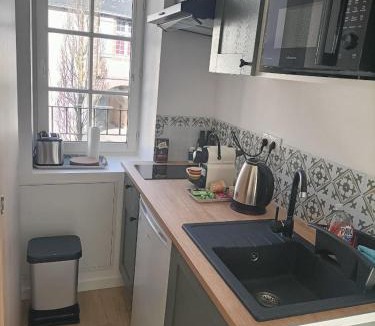Evron Apartment | Le 16 Place de l'Abbatiale