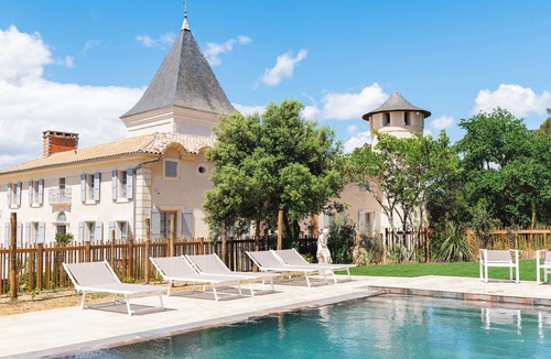 Pezenas Apartment | Le 1789, Gîte Haut de Gamme Pour les Amoureux de Rêverie, Avec Piscine et Sauna