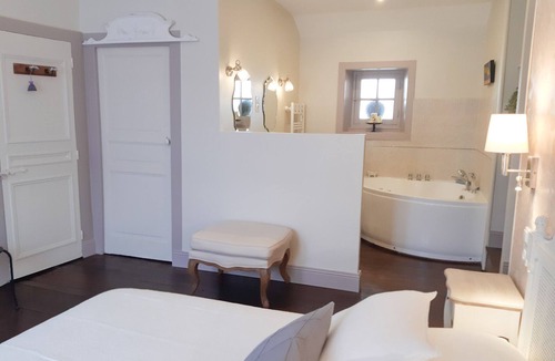 Antrain House | Le 1900