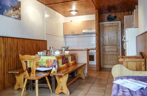 Le Lavachet Apartment | Le 2100 A et B (Lavachet) by Interhome