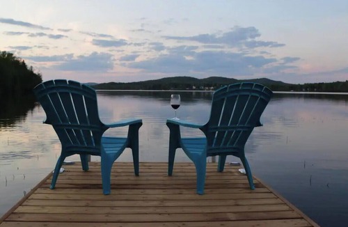 Lac-Saint-Paul Ski Chalet | Le 277 - ZeNature/Lac Navigable (pets welcome)