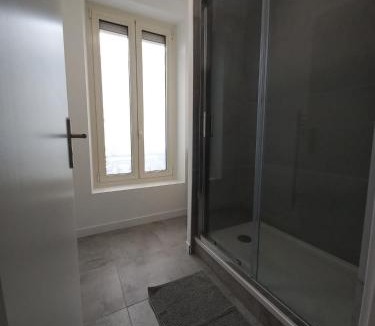Agen Apartment | Le 29 spacieux , wifi et climatisation