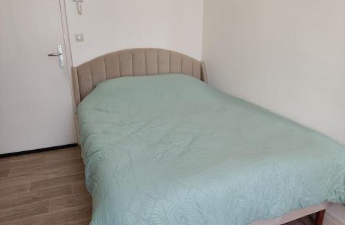 Chateauroux Apartment | LE 3, wifi, parking, centre