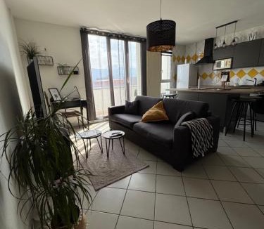 Secteur 3 Apartment | Le 305 Beauvert Parking Gratuit