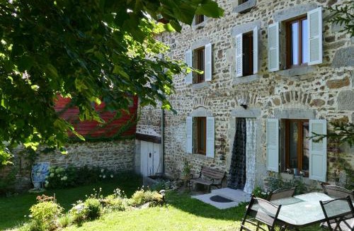 Saint-Sauveur-la-Sagne House | Le 46